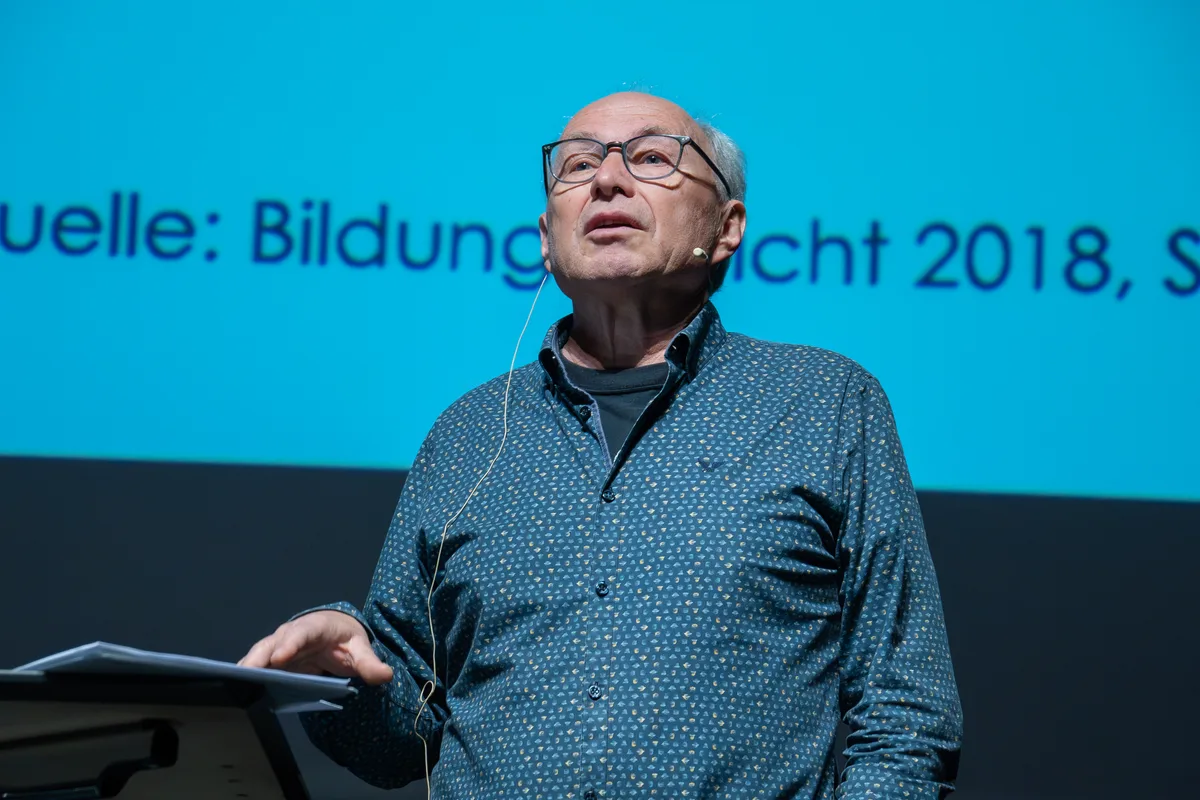 Gemäss Jürg Schoch beeinflussen gesellschaftliche und geografische Faktoren die Entscheidung, ob sich Jugendliche für die Gymi-Prüfung anmelden. (Archiv) Bildung - Ein Menschenrecht?